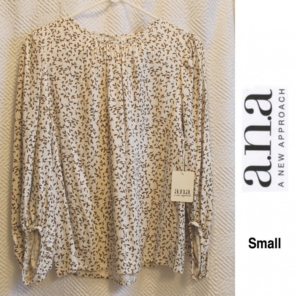 a.n.a Ivory Leaf Blouse - BRAND NEW - Small